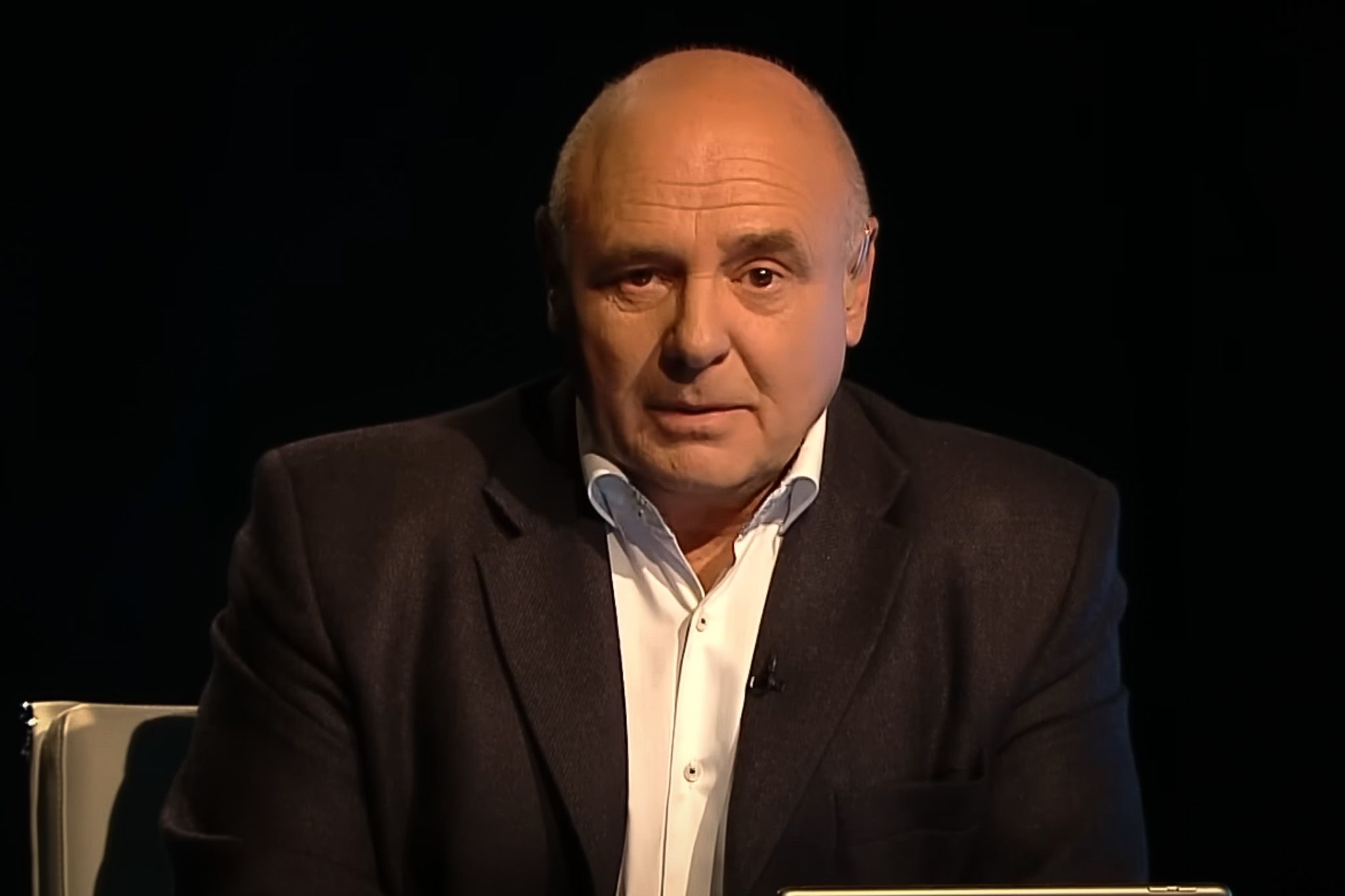 Halálos fenyegetéseket kapott Rónai Egon, az ATV jogi lépéseket tesz