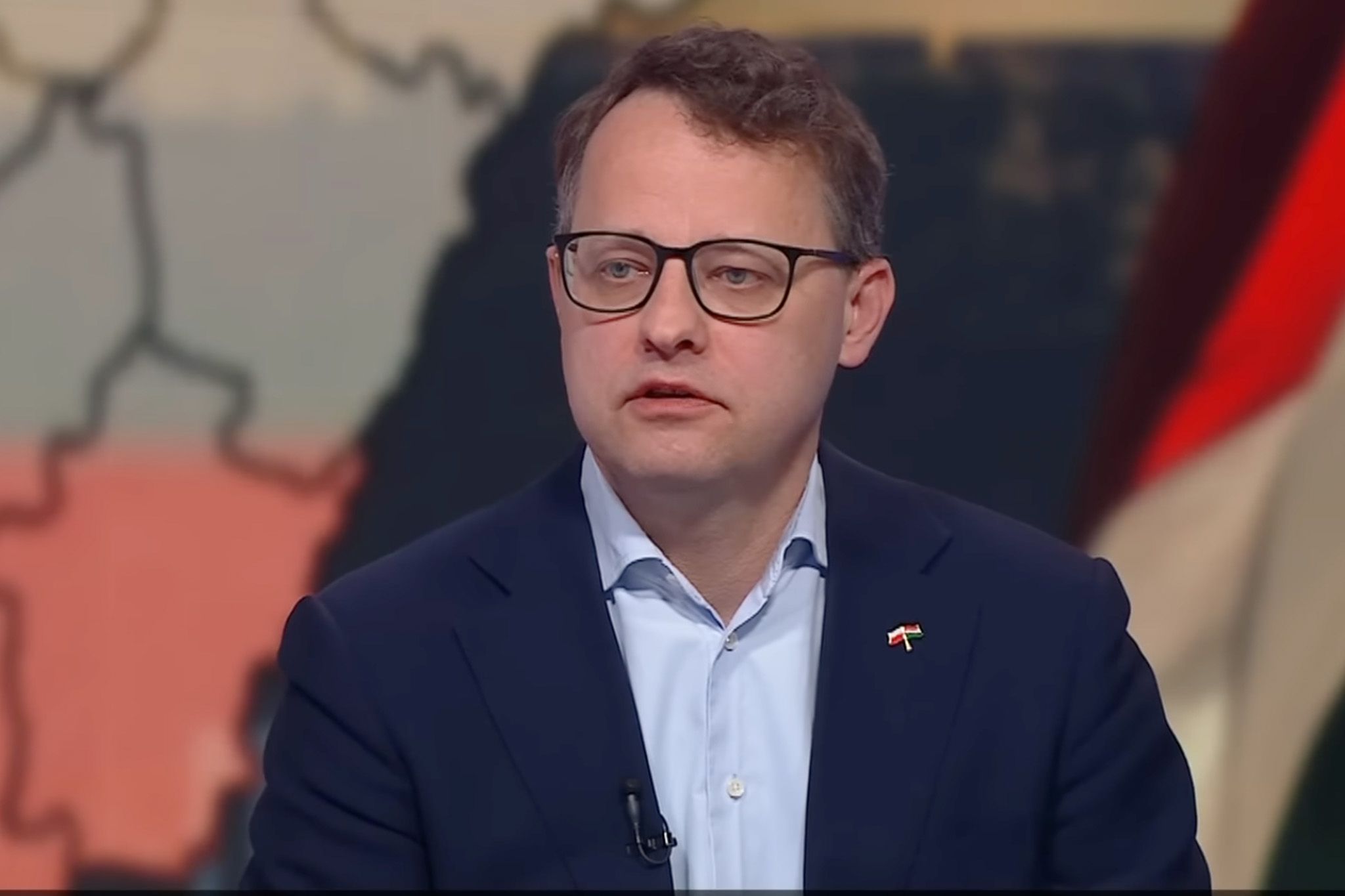 A Fidesz-frakcióhoz köthető lakásban él Budapesten a körözött lengyel expolitikus