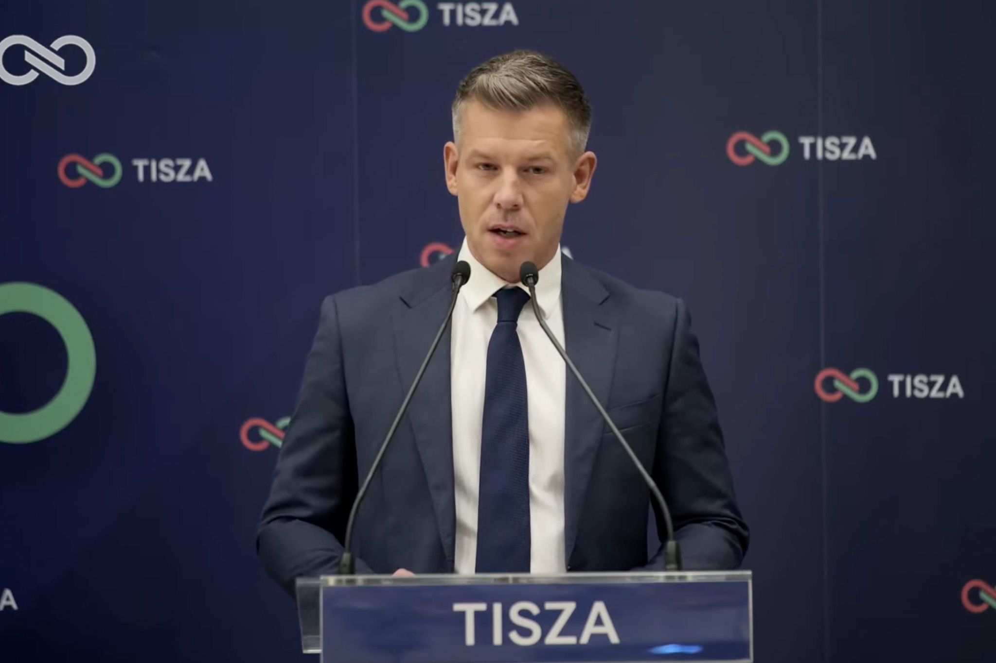 Magyar Péter: Orbán Viktor nem tehet mást, mint hogy haladéktalanul benyújtja kormánya lemondását