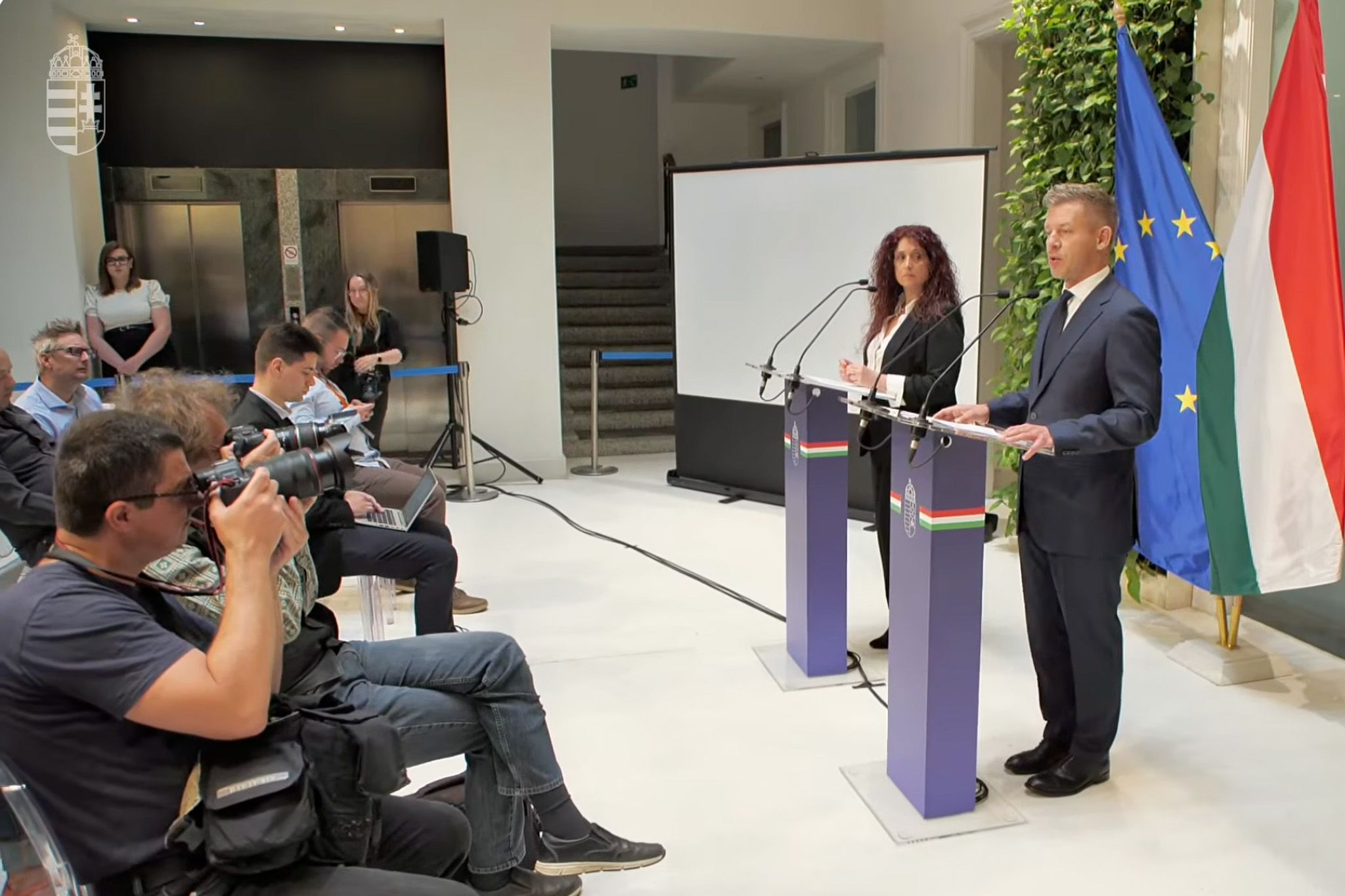 Nyilvánosak a kegyelmi ügy minisztériumi iratai
