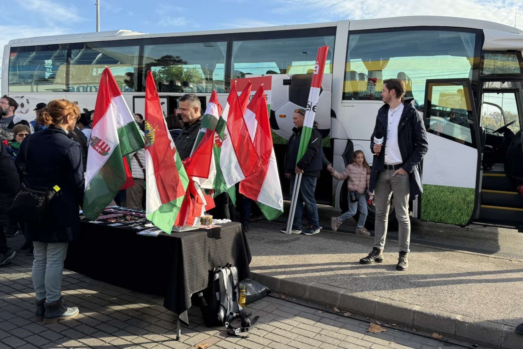 Falubuszok, különvonat és határon túliak utaztatása: így áll össze a Békemenet