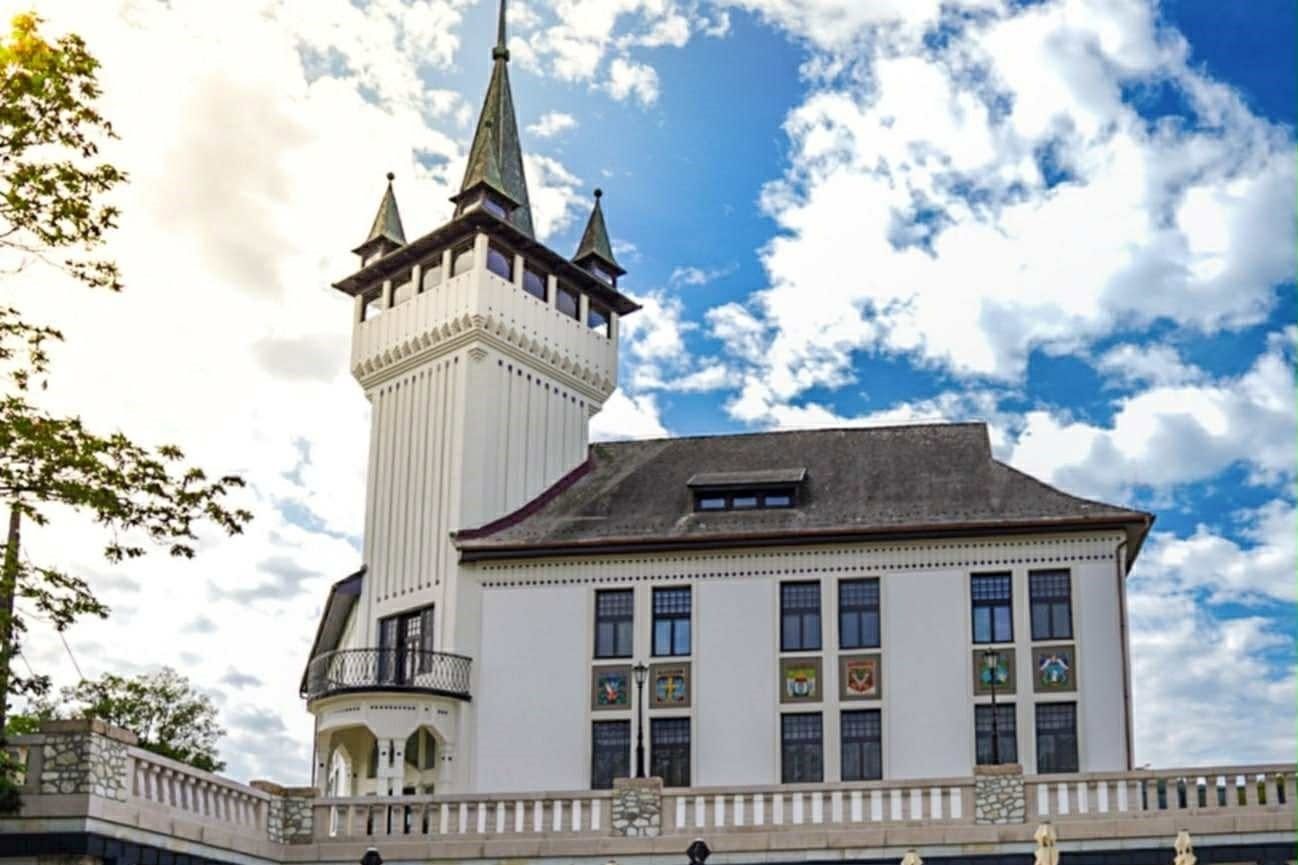 Bortemplom: hivatali visszaélés gyanújával nyomoznak a Németh Szilárdhoz köthető alapítvány pénzügyi támogatása miatt