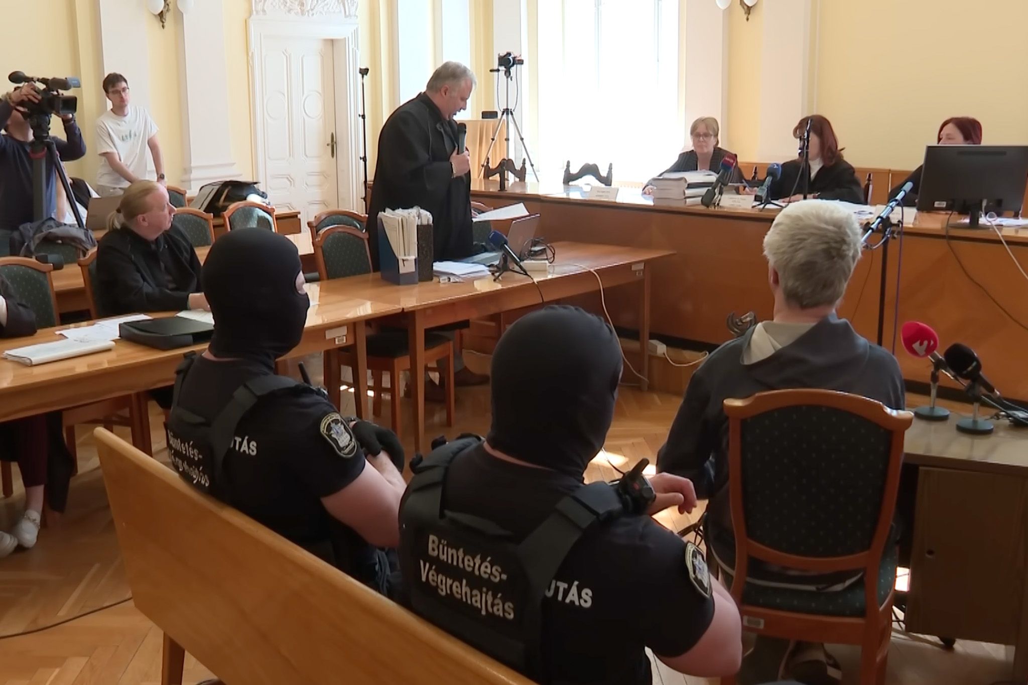 Felmentették a rendőröket, akiket F. János kényszervallatással vádolt a Till Tamás-ügyben