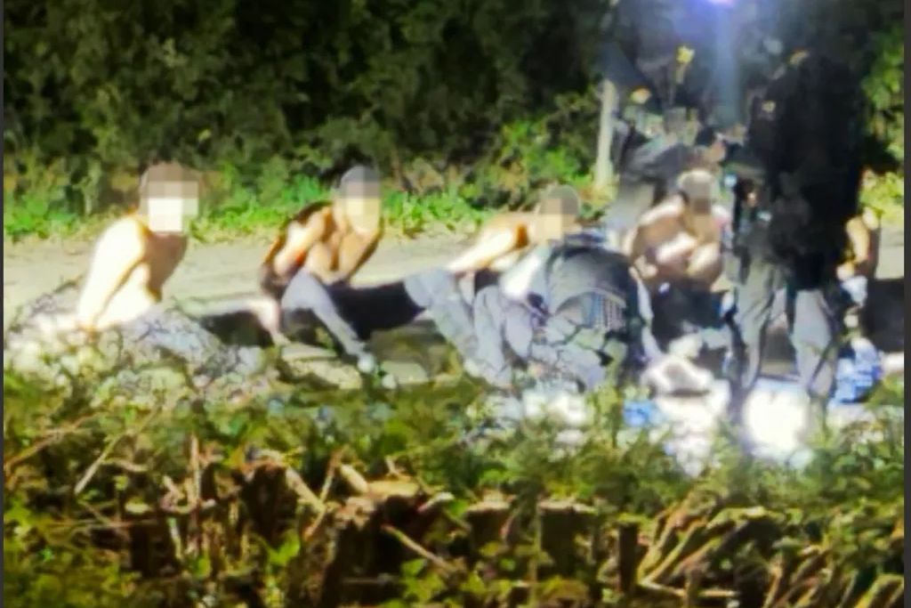 Öt embert tartóztattak le terrorcselekmény előkészítésének gyanújával a RAF Fairford támaszpont közelében