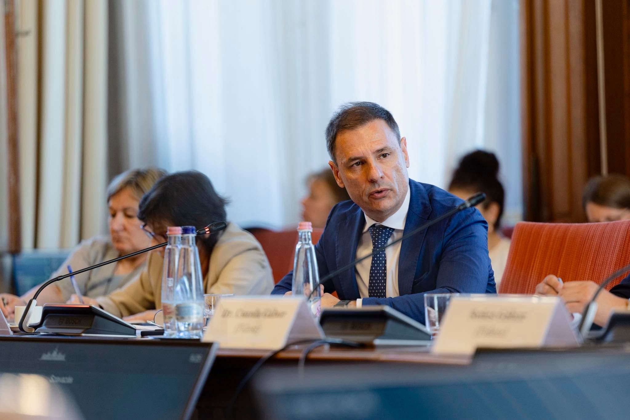Tuzson elismerte a találkozót Biróval, de tagadja, hogy az Integritás Hatóság leállításáról lett volna szó