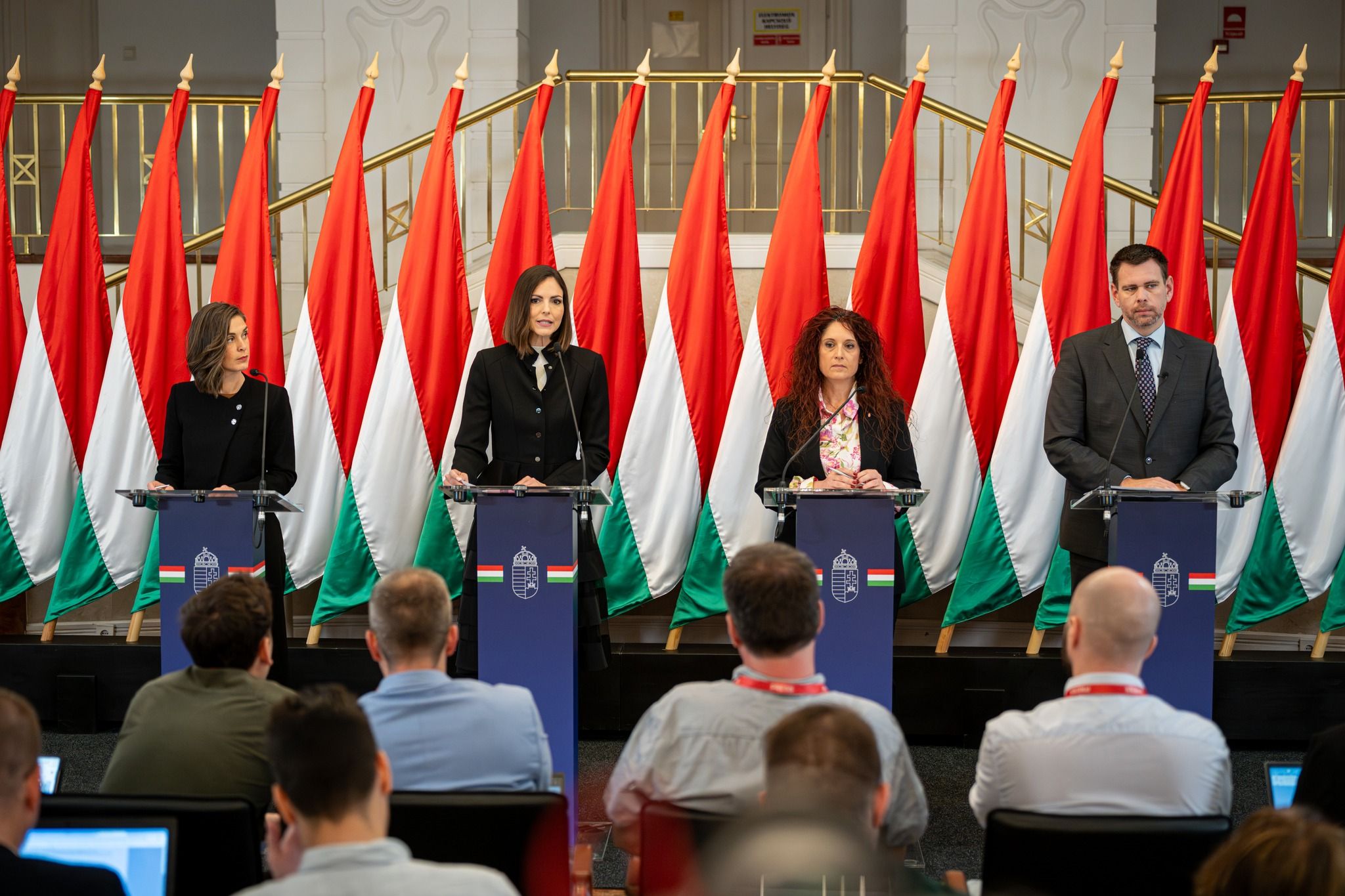 Korrupcióellenes csomag, vagyonvisszaszerzés és nagy állami szerződések átvilágítása jön