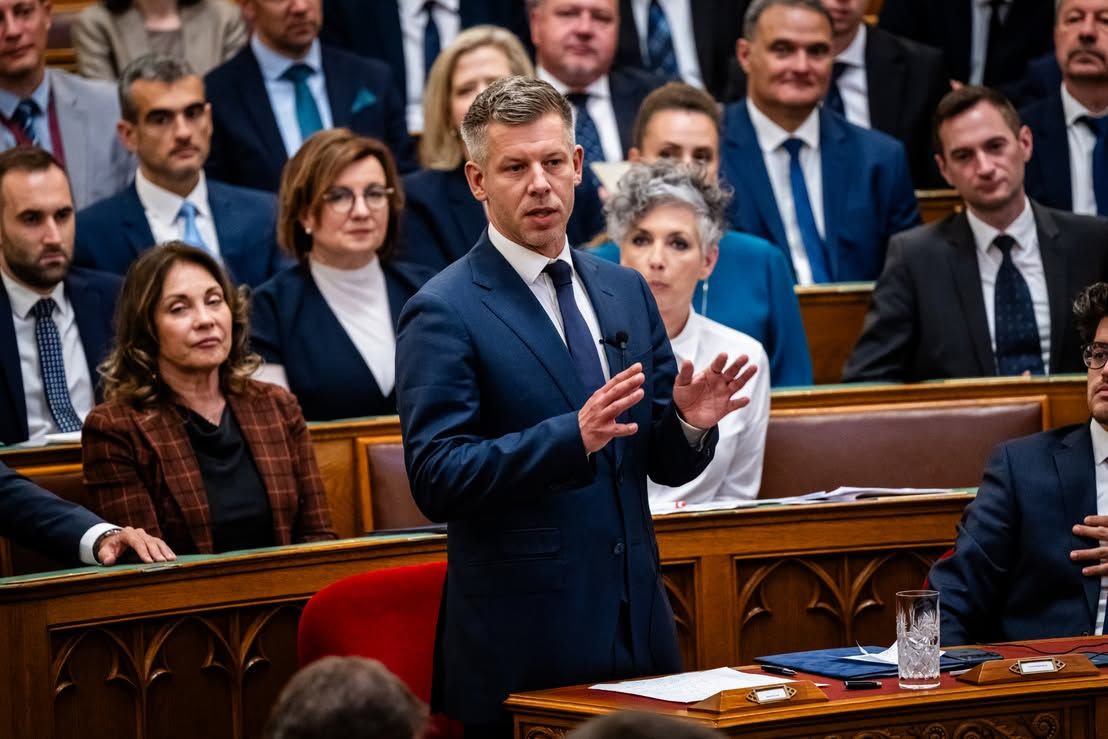 Magyar Péter Pócs Jánosnak: „Többé ne vegye a szájára a gyerekeimet”
