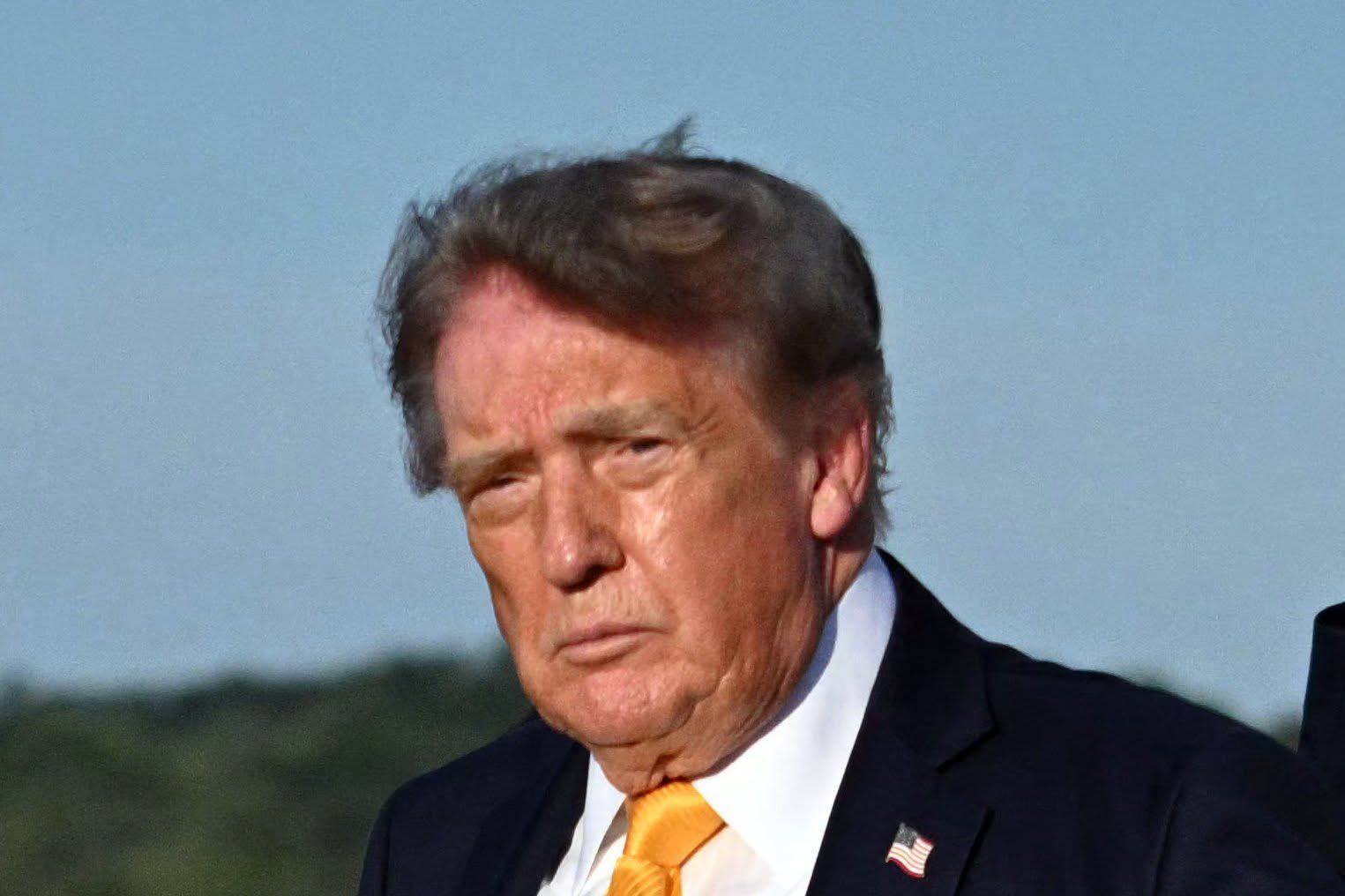 Fontos változás Amerikában: Donald Trump haja barna lett