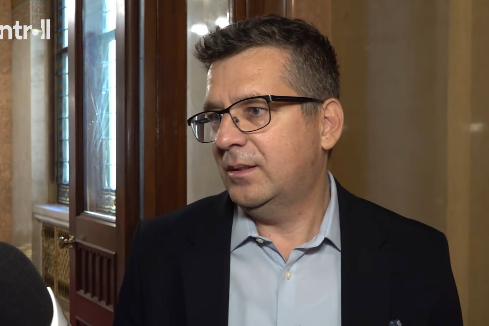 Őrizetbe vették Seszták Miklós kisvárdai üzleti körének egyik ismert szereplőjét