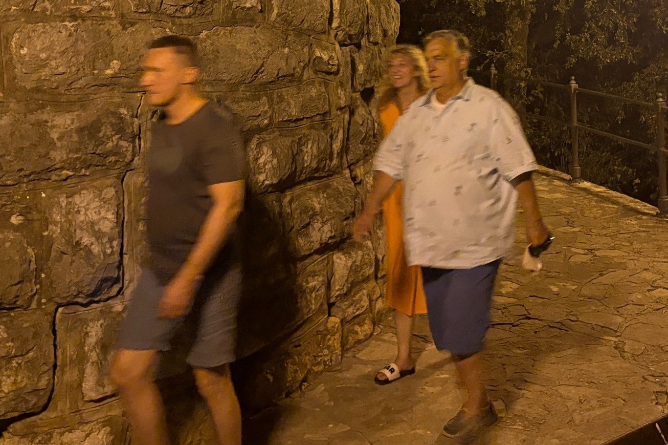 Orbán Viktort Schmidt Mária és a Rogán Antal társaságában fotózták le Horvátországban 