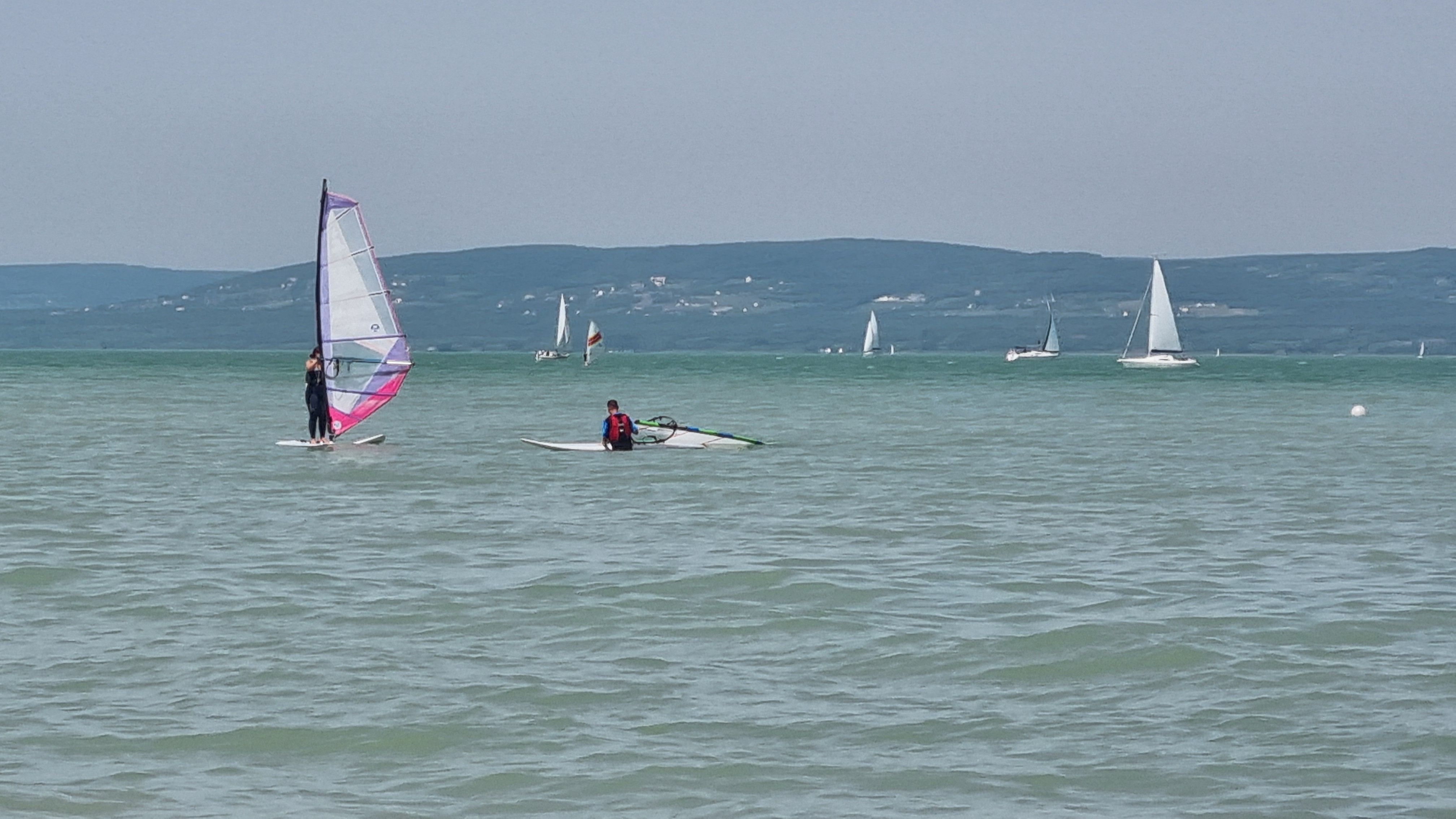 KSH: A Balaton szenvedett a turisztikai főszezonban
