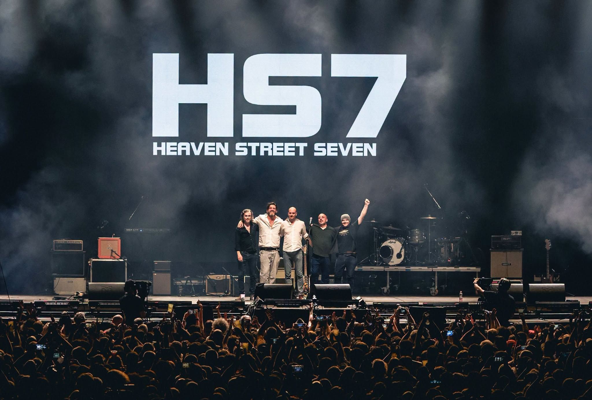 Szombat esti reveláció: a Heaven Street Seven 2026-ban is hibátlanul működik, pedig igazából nincs is