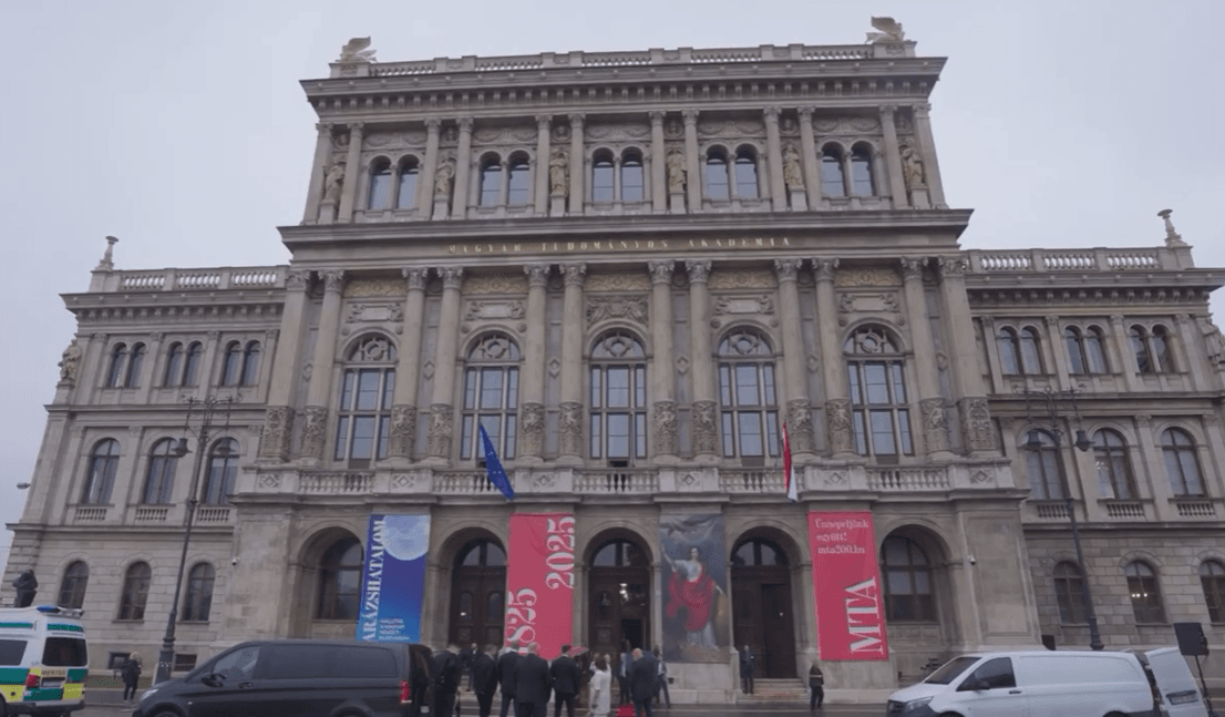 Fellázad az MTA a kutatóhálózat felszabdalása ellen, mégsem adják az államnak olcsón az ingatlanvagyont