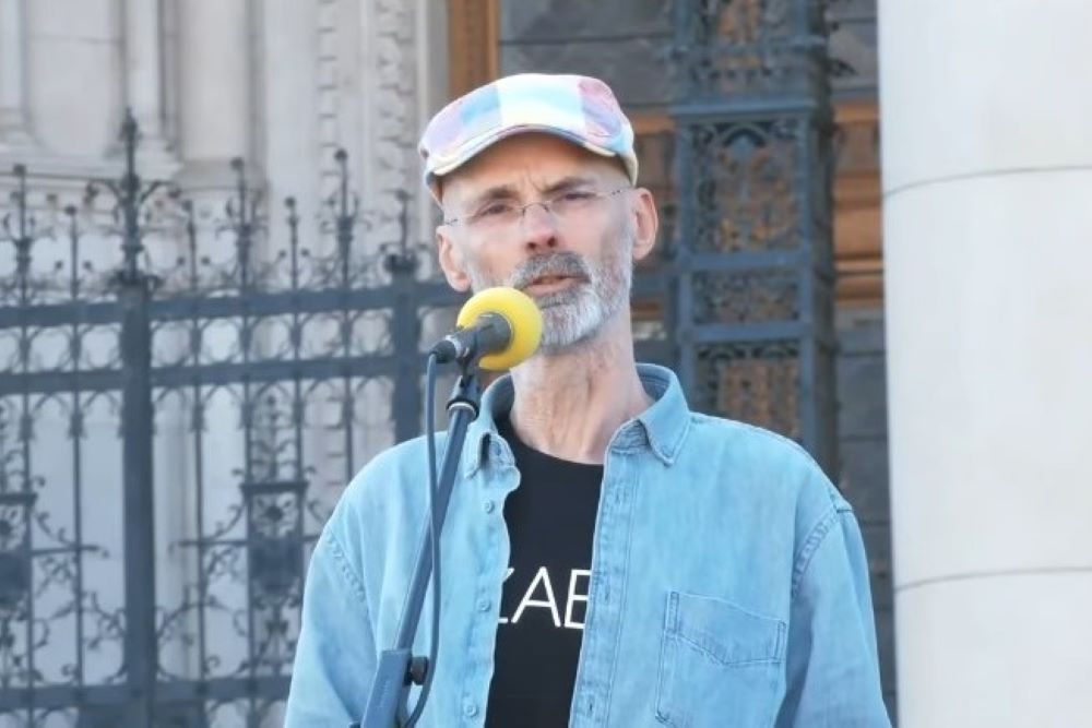 Bayer Zsolt kirúgatná az ELTÉ-ről Fleck Zoltánt, mert a... Kép
