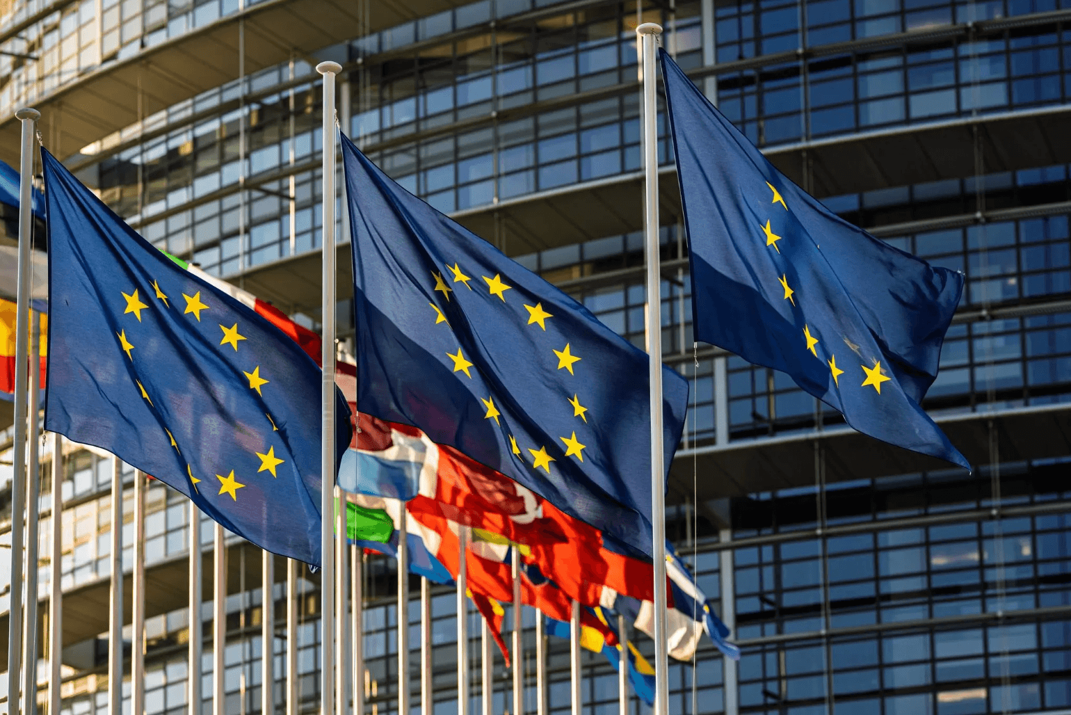 Csúszik az EU terve az orosz olaj végleges betiltásáról