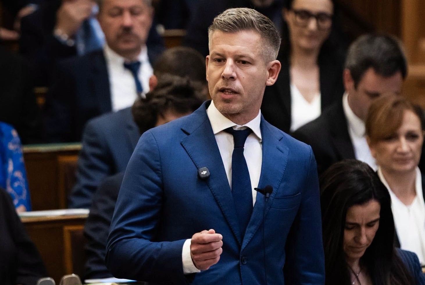 Financial Times: Felturbózott rendszerváltás zajlik Magyarországon