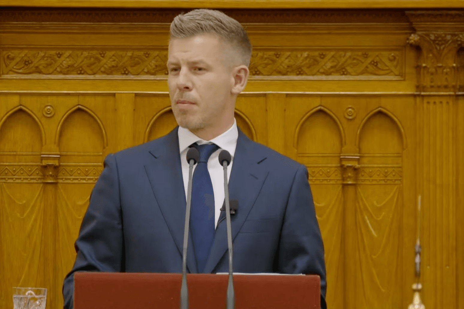 Magyar Péter: „Nem uralkodni fogok, hanem szolgálni”