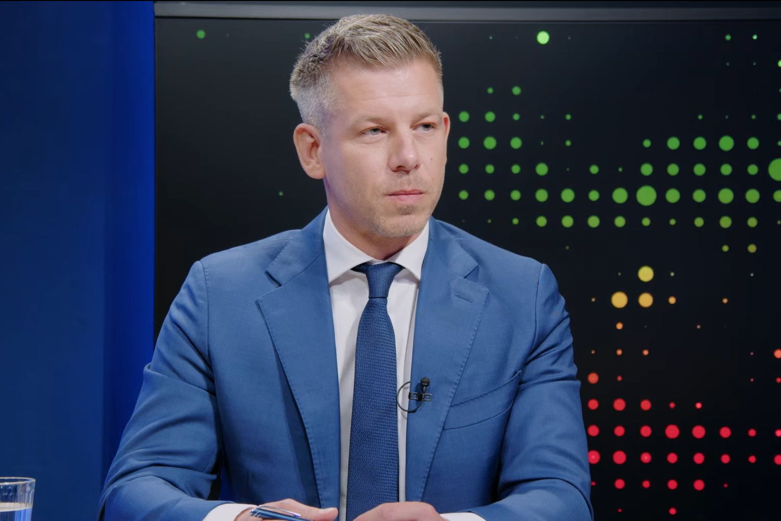 Magyar Péter a Telexnek: „Szó szerint és átvitt értelemben is tüzet oltunk”