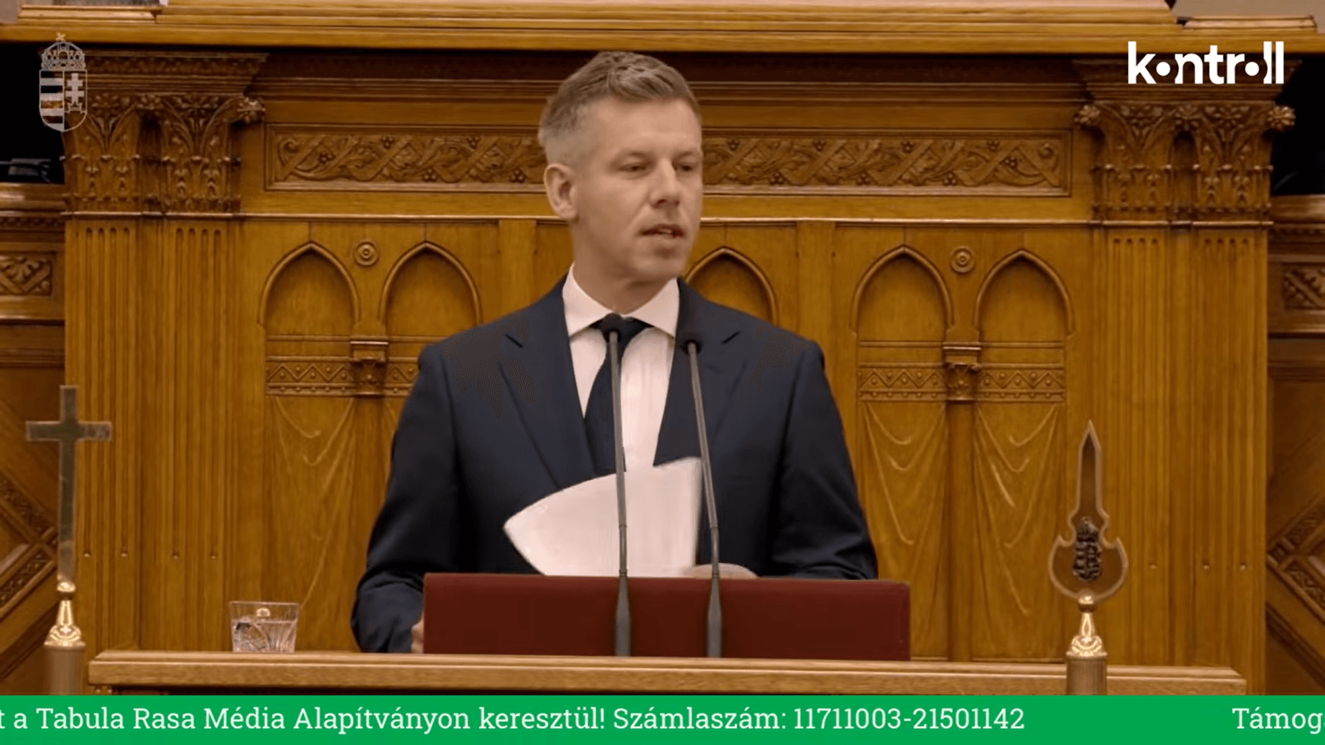 Magyar Péter milliókról mondhat le önként saját bérplafonja miatt