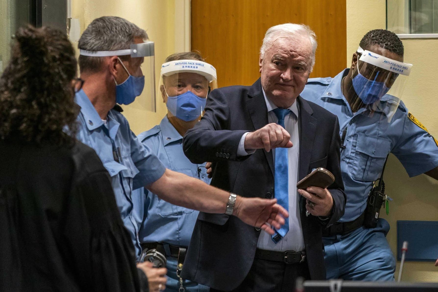 Elhunyt Ratko Mladić boszniai szerb tábornok, akit népirtás miatt elítéltek