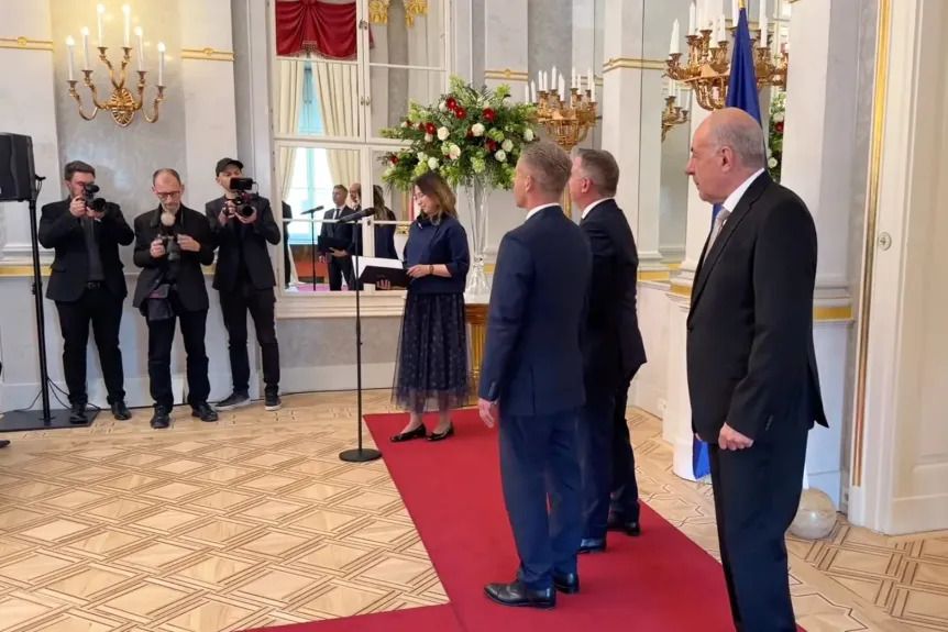 Sulyok Tamás személyre szabott jogalkotásról panaszkodik egy lengyel lapban