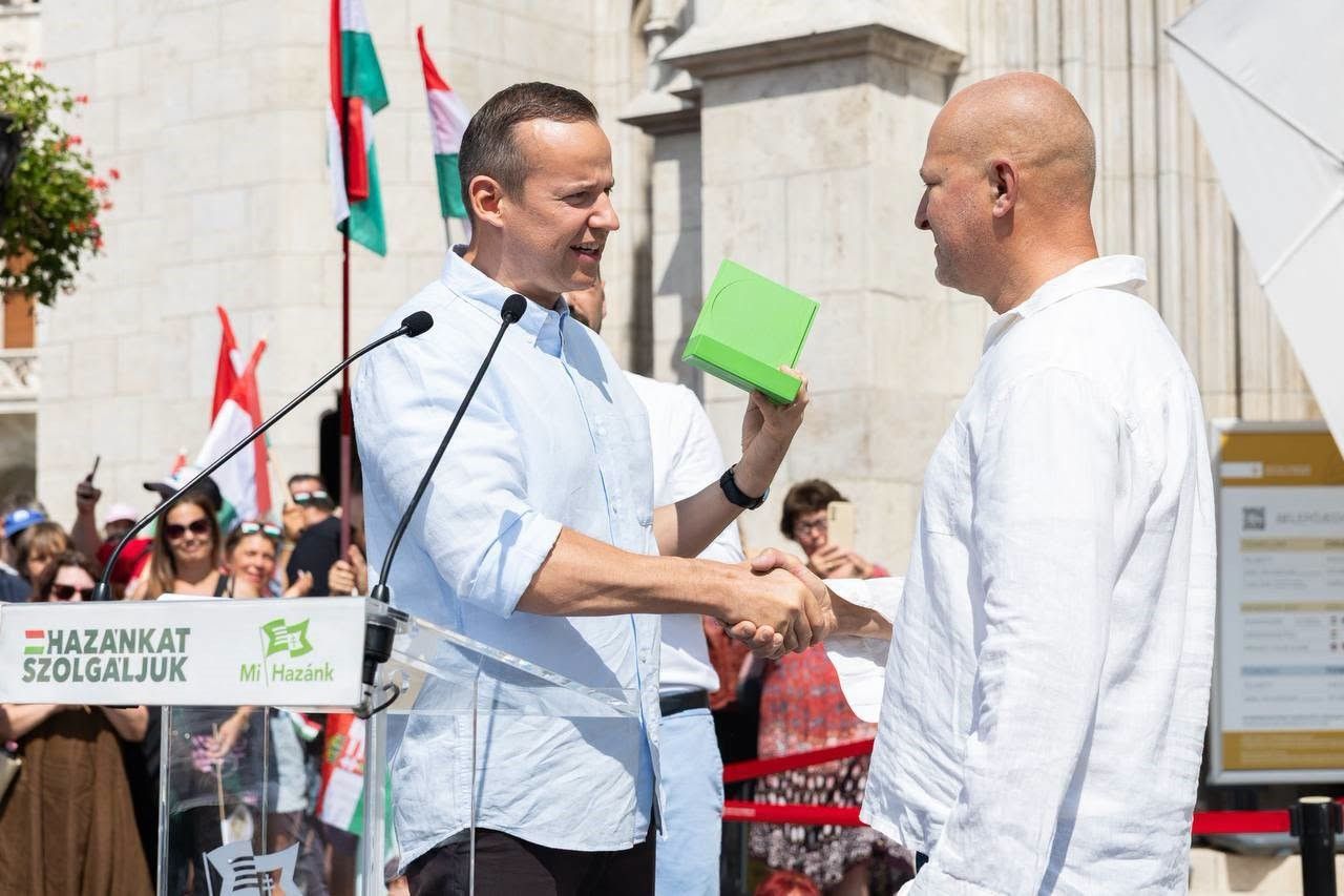 "Fidesz-árváknak" udvarol a Mi Hazánk Mozgalom
