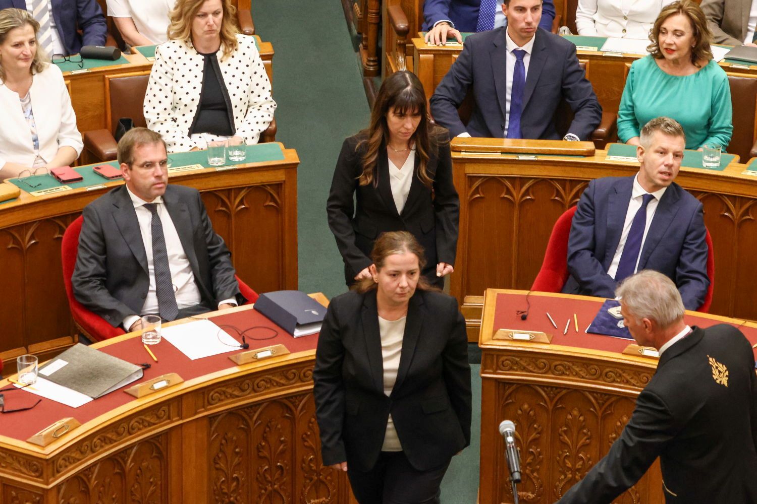 Fiala János: Gratulálok, és kérem a következőt!