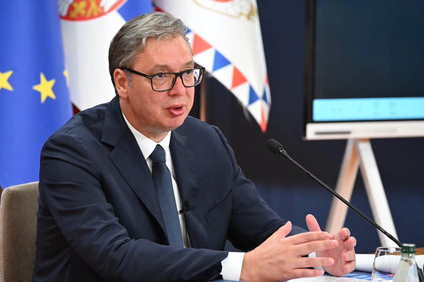 Vucic lemondott az államfői tisztségről, de visszatérne a kormány élére