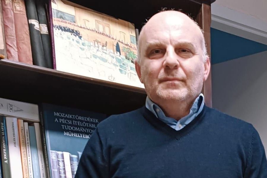 Felfedte kilétét a Vidéki Prókátor