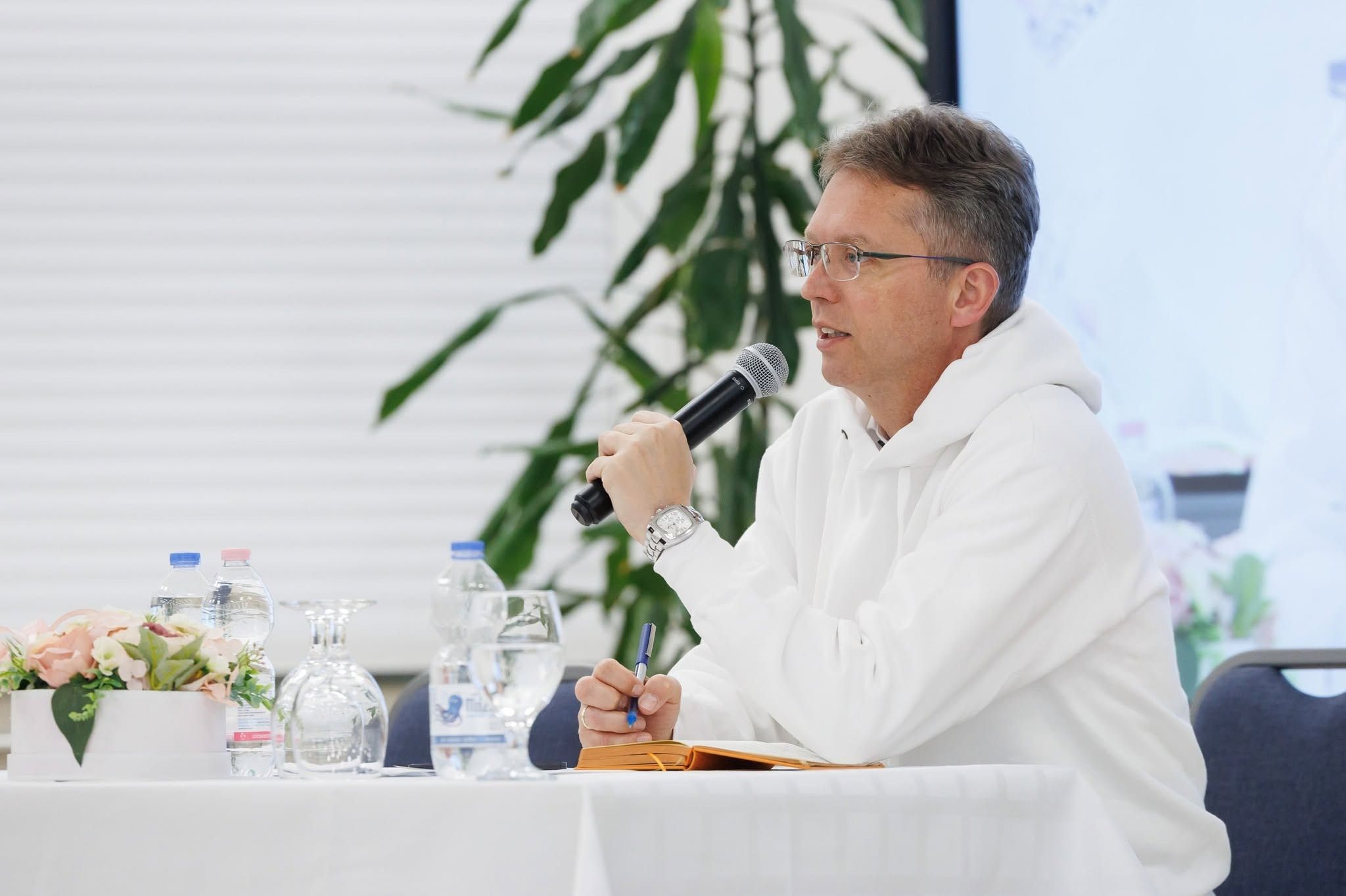 Fideszes hátterű szervezetek és ismert nevek is visszafizették az NKA-támogatásokat