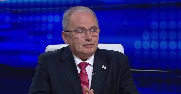 Thürmer Gyula lányával és Bencsik András fiával támad az... Kép