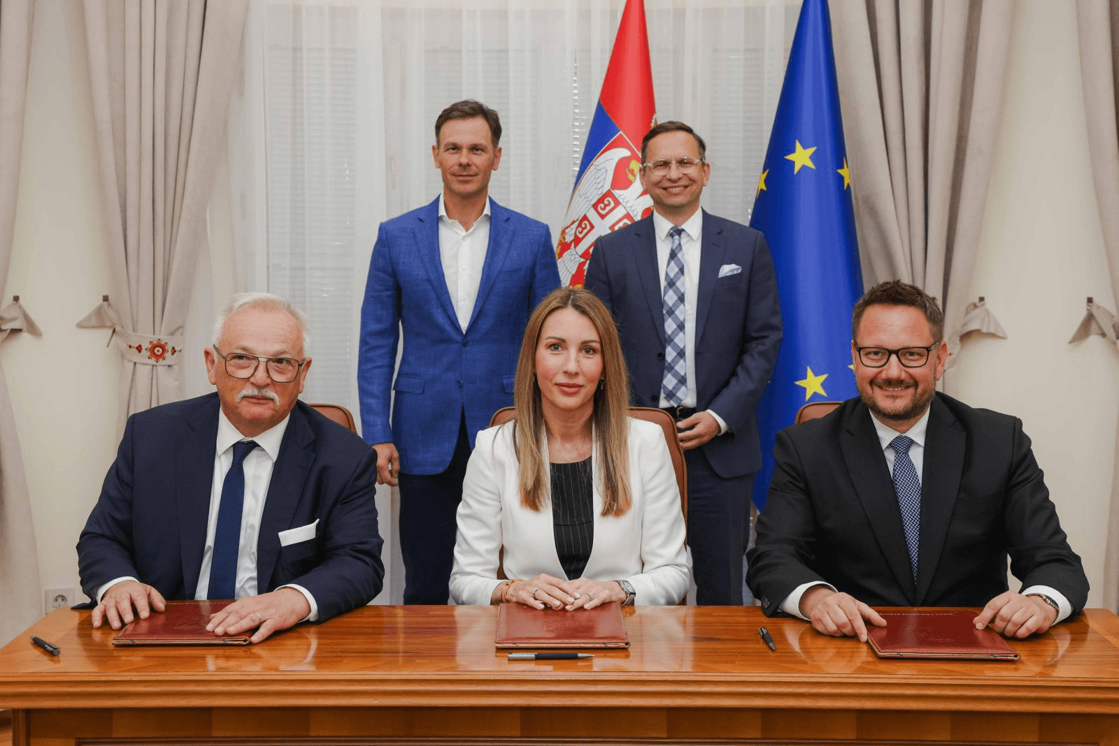 Meghiúsulhat a MOL szerbiai üzlete, de október végéig még tárgyalhatnak a Gazprommal