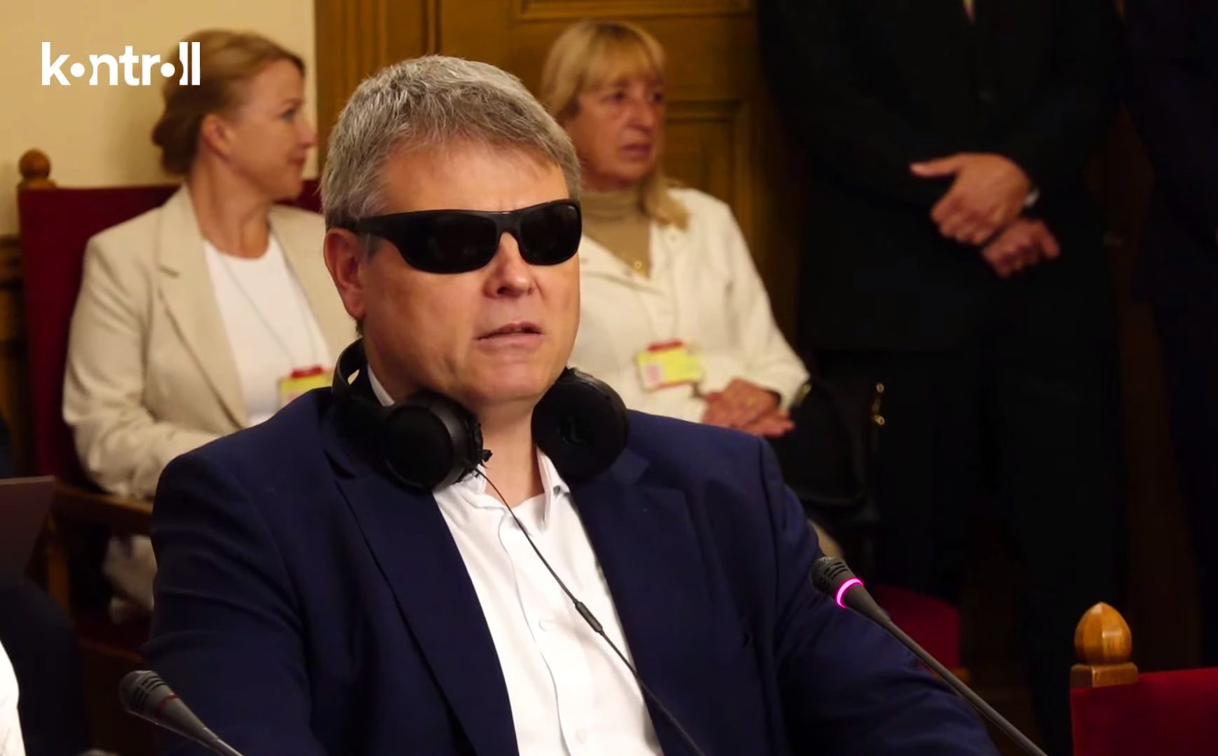 Kátai-Németh: Orbán Viktornak a pedofil rémmel nem fotózkodnia kellett volna