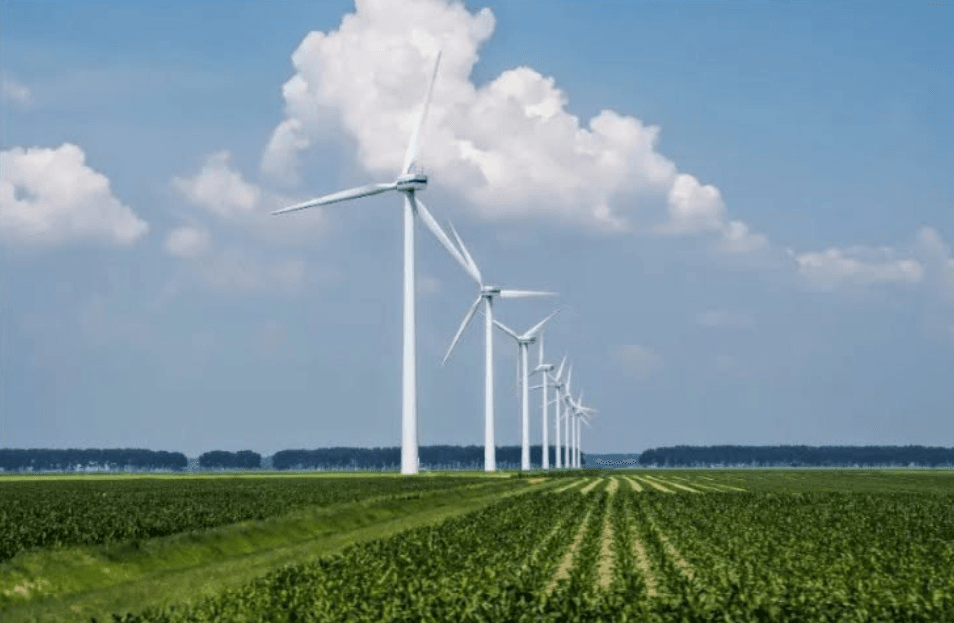 Erre érdemes menni - plusz szélenergia és központi akkus tárolórendszerek