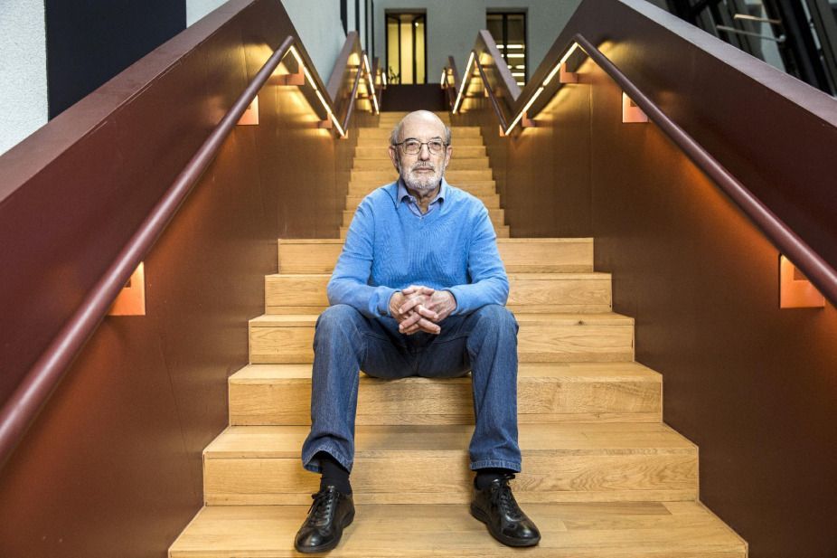Kis János: A Fidesz aligha lesz partner Alaptörvényének a kukába hajításához