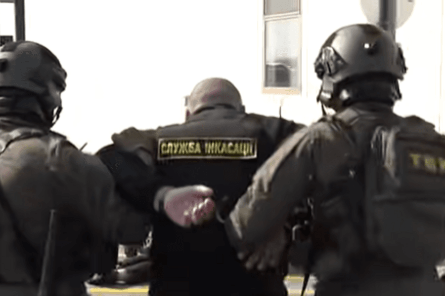 A legfőbb ügyész hátráltatta eddig a letartóztatásokat az ukrán pénzszállítók ügyvédje szerint 