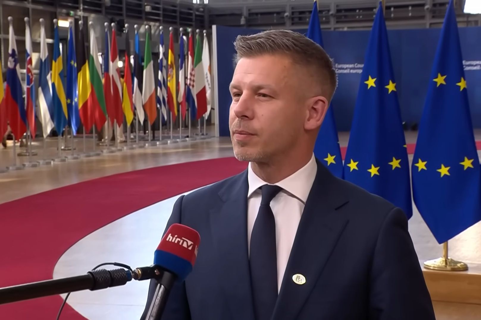 Magyar Péter Brüsszelben: egyeztetünk több tagállammal és az uniós intézményekkel is