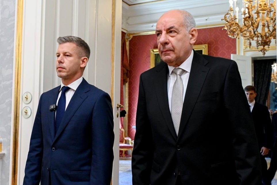 Kegyelmi ügy: A Sándor-palota kiadta a dokumentumokat, Novák Katalin színvallását kéri Magyar Péter