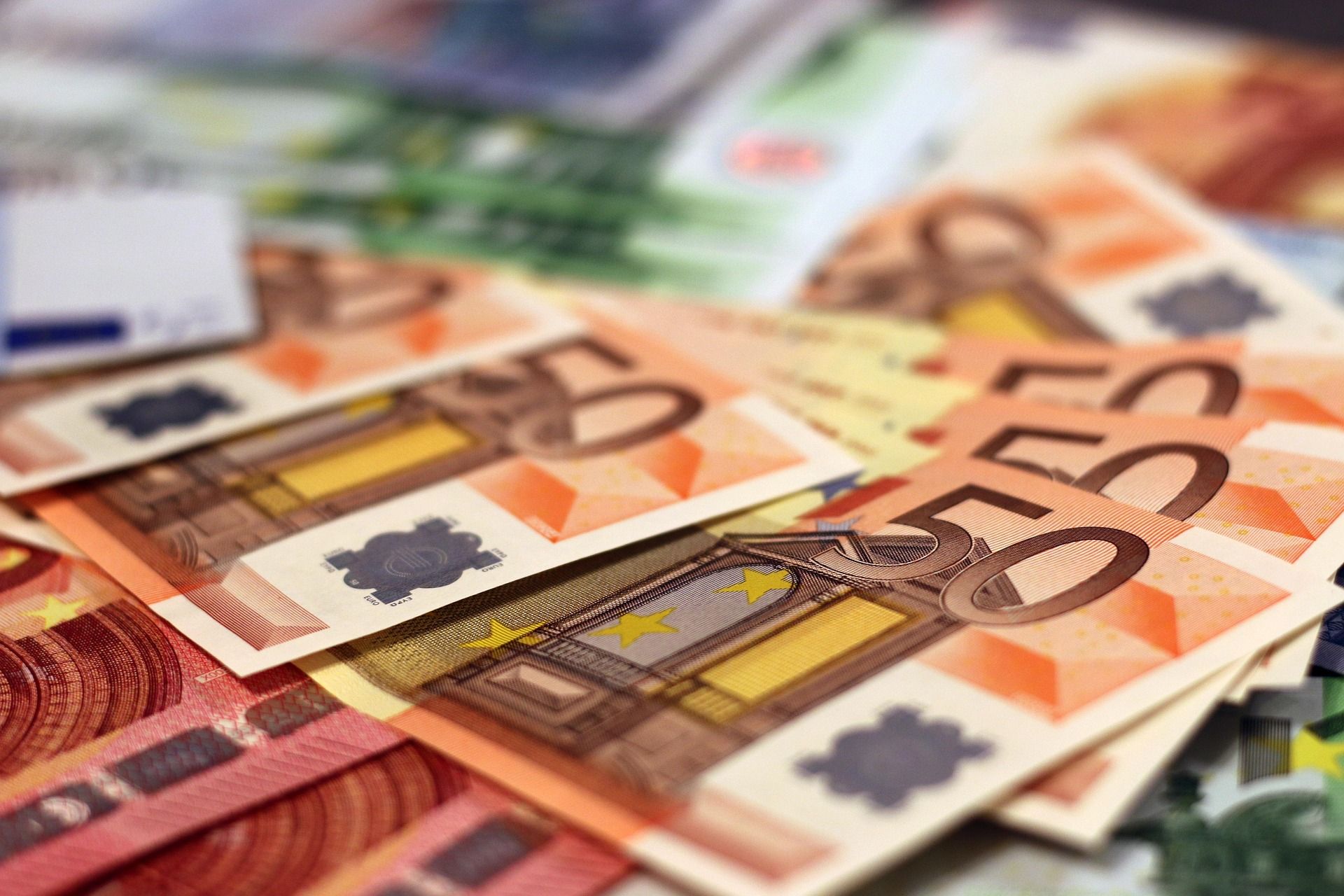 Magyarország egyetlen euróbevezetési feltételt sem teljesít