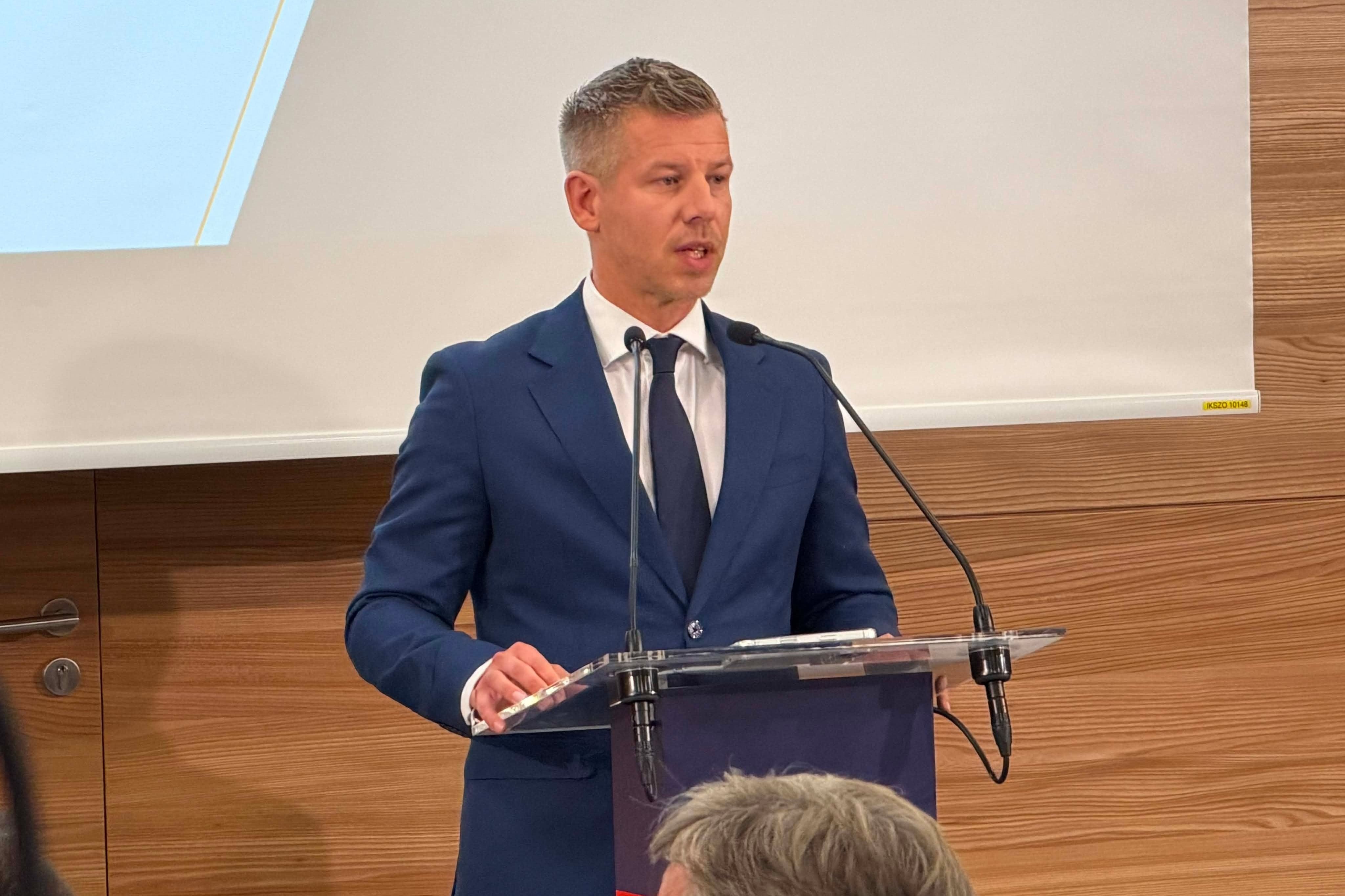 Magyar Péter bejelentette: legkésőbb kedden vagy szerdán leáll Paks, összeül a védelmi munkacsoport