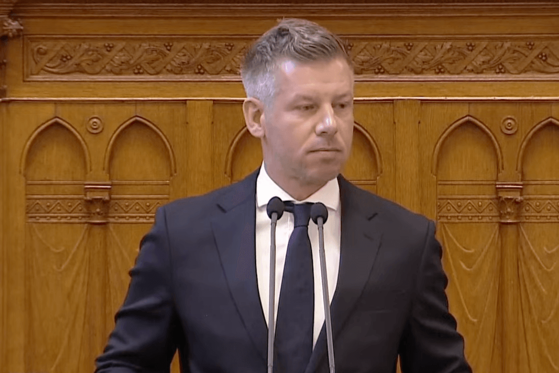 Nappirend előtt a parlamentben: "Magyarország nem lehet többé egyetlen párté, az mindenkié"  