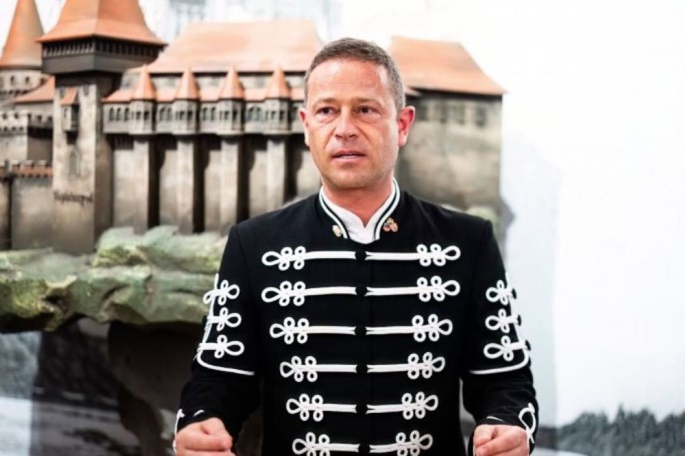 Még a választás előtt másfél héttel is ömlött a közpénz Orbán János Déneshez