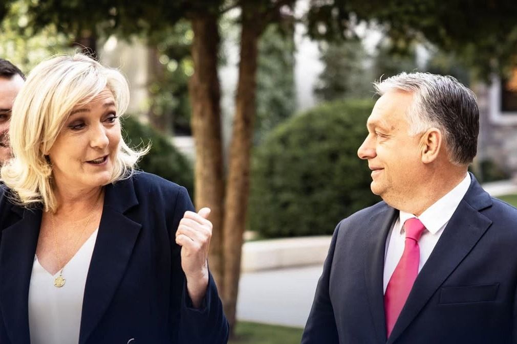 Le Pen technikailag elindulhat elnöknek a bíróság döntése alapján, ám politikai jövője továbbrta is kérdéses