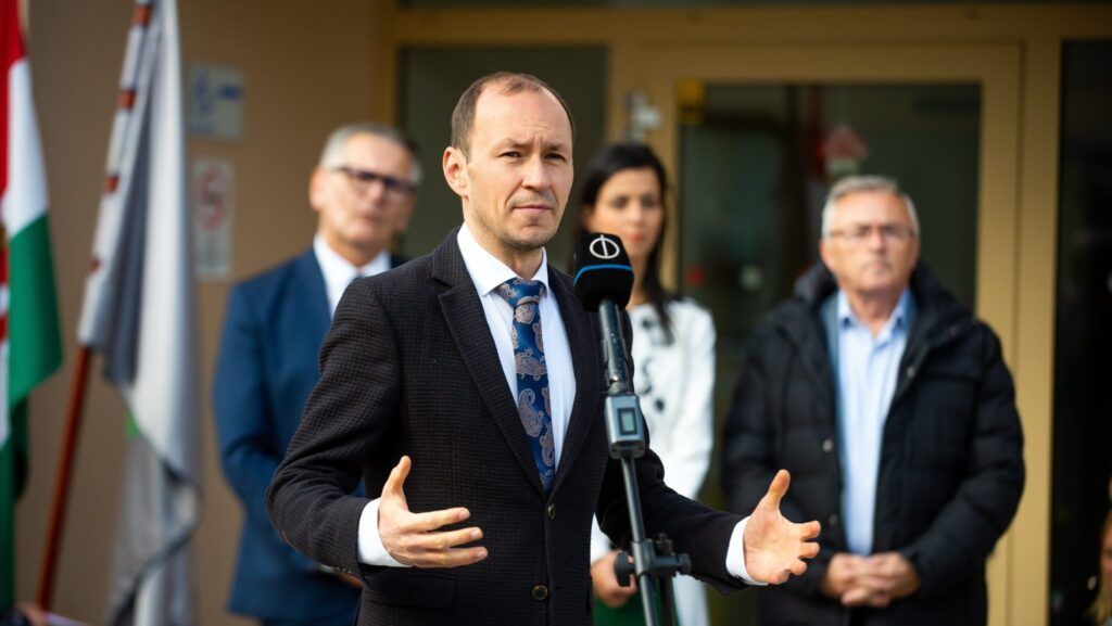 Lemondott a baranyai Fidesz egyik legerősebb embere