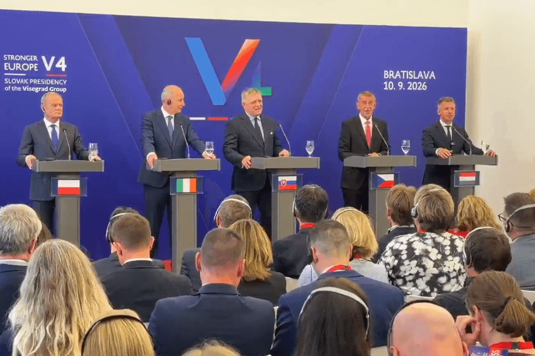 Magyar Péter: Szó sem lehet a migrációs szabályozás enyhítéséről
