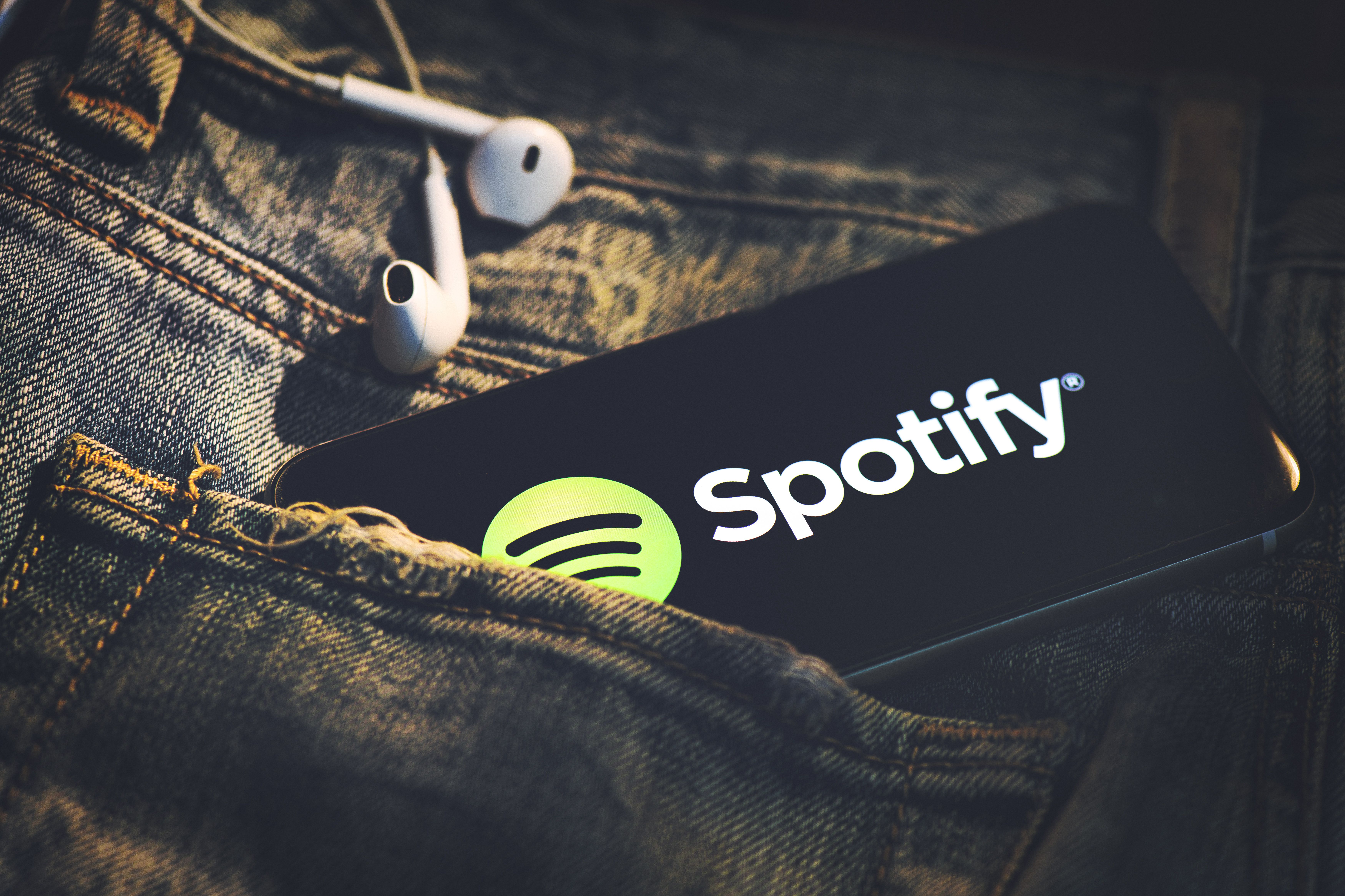 Külön jelzést kapnak az MI zenék a Spotify-on, ha nem akarjuk, nem hallgatjuk