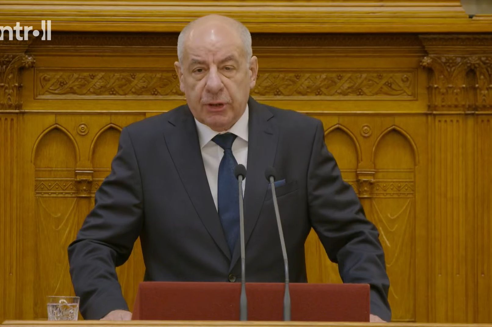 Könnyek és örömkönnyek: így búcsúznak Sulyok Tamástól a politikusok
