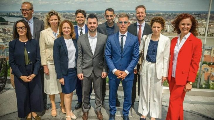 Nyilvános a TISZA EP-képviselőinek vagyonnyilatkozata Kép