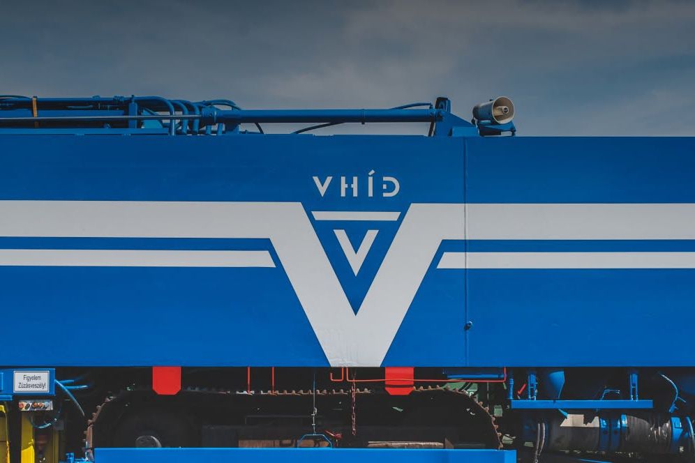 Hiába esett vissza a Mészároshoz köthető V-Híd Zrt. forgalma, így is 10 milliárdos osztalékot vettek ki belőle