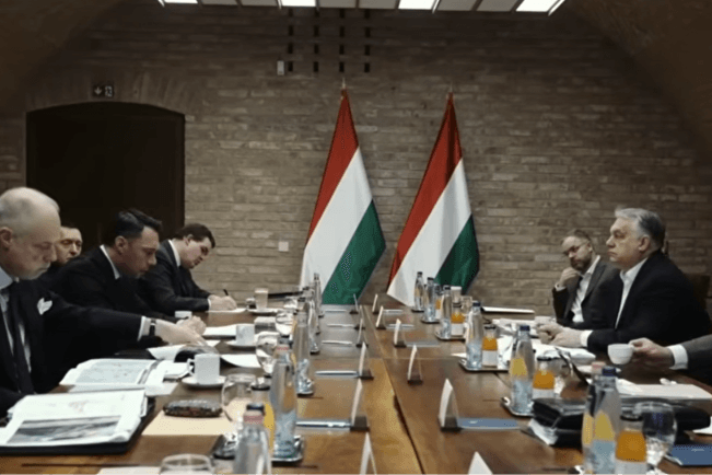 Orbán Viktorék titokban 5000 milliárd elköltésére hatalmazták fel magukat, ennek pedig csak a negyede menne a 4iG-ra